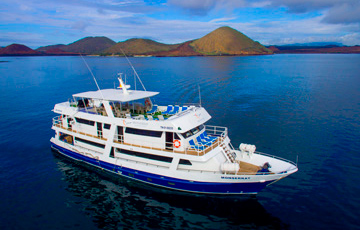 Galapagos Monserrat Yacht